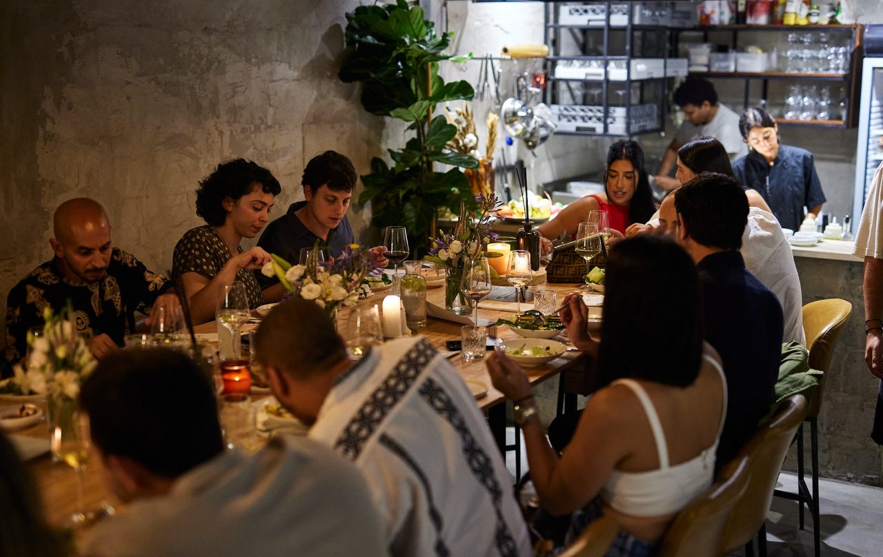 C136E794-5EED-455C-BA6B-2DACB8F389DC